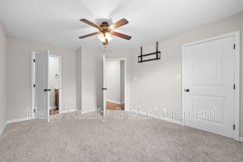 Apartment for rent at 1709 Evans Rd #A, Clarksville, TN 37042