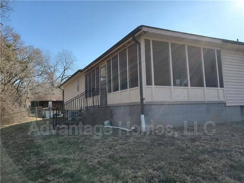 Apartment for rent at 3212 N 68th St, Kansas City, KS 66109