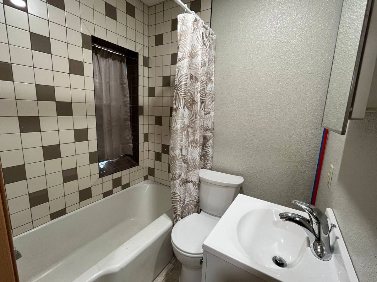 Apartment for rent at 7 N Broadway, Watertown, SD 57201