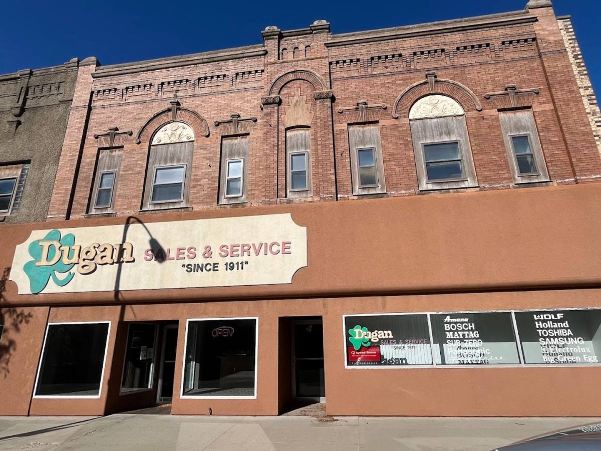 Apartment for rent at 7 N Broadway, Watertown, SD 57201