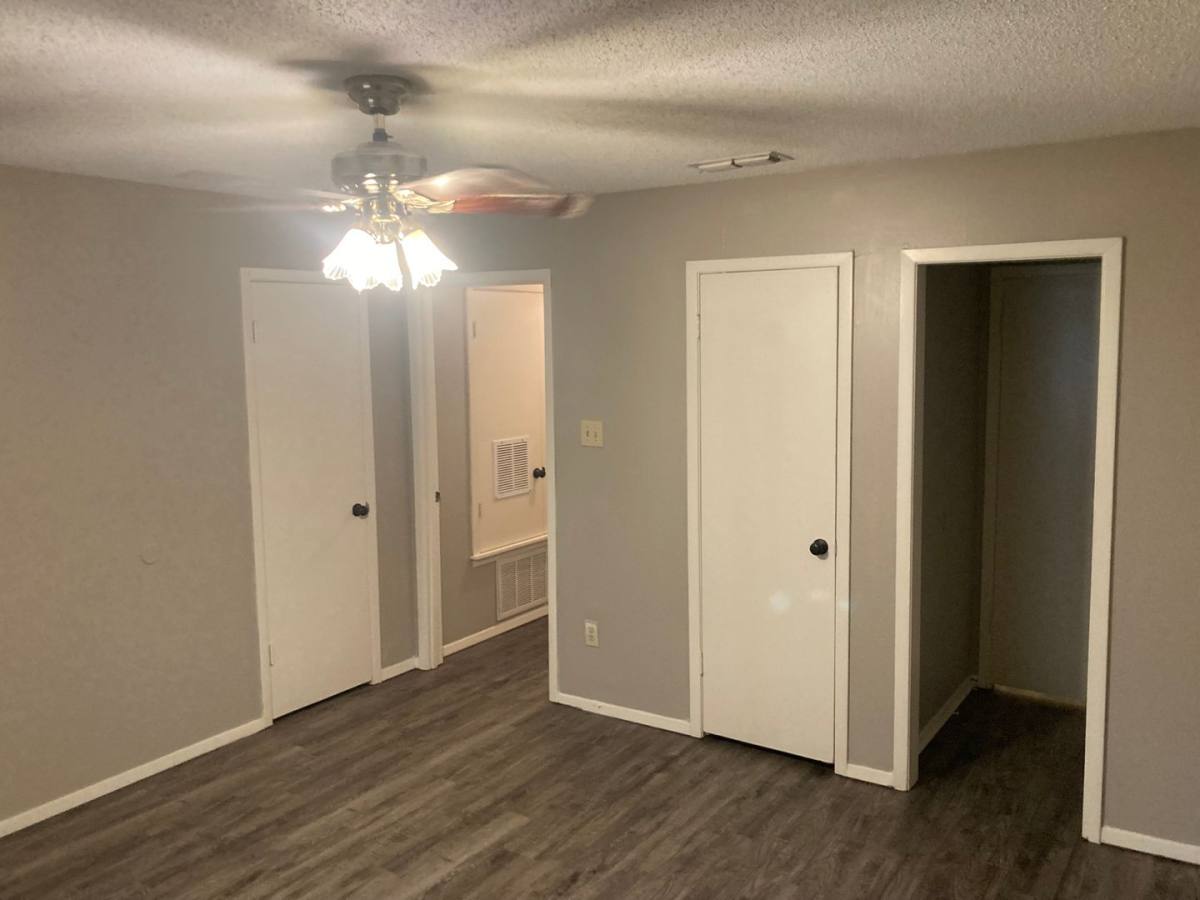 Apartment for rent at 124 126 Jester, Longview, TX 75604