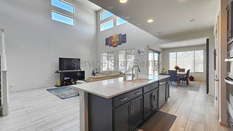 House for rent at 3407 E Louise Dr, Phoenix, AZ 85050