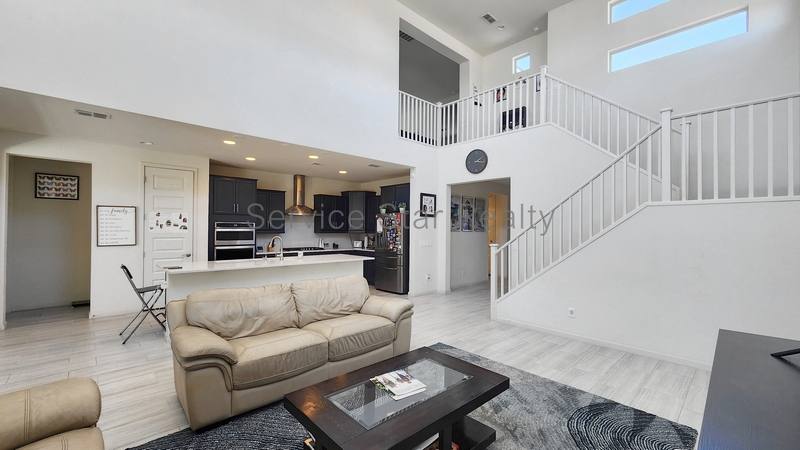 House for rent at 3407 E Louise Dr, Phoenix, AZ 85050