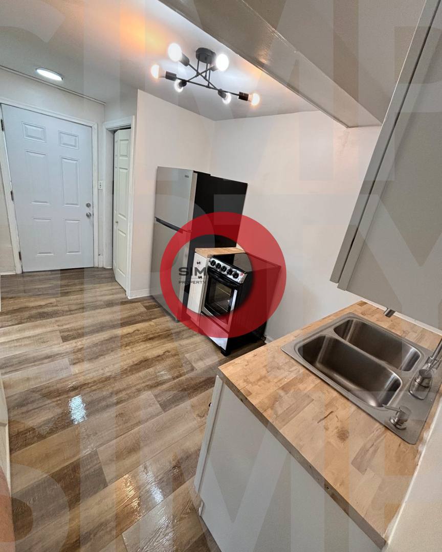 Apartment for rent at 121 S 12th St, Reading, PA 19602