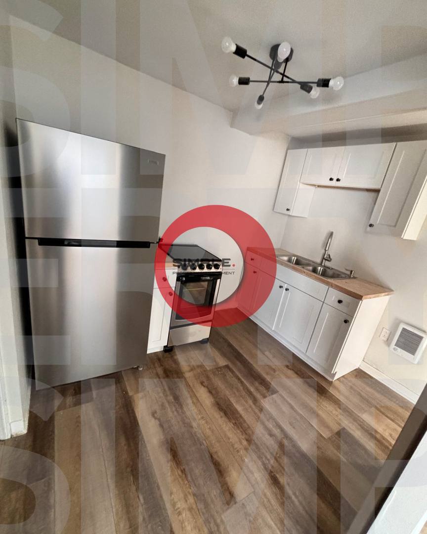 Apartment for rent at 121 S 12th St, Reading, PA 19602