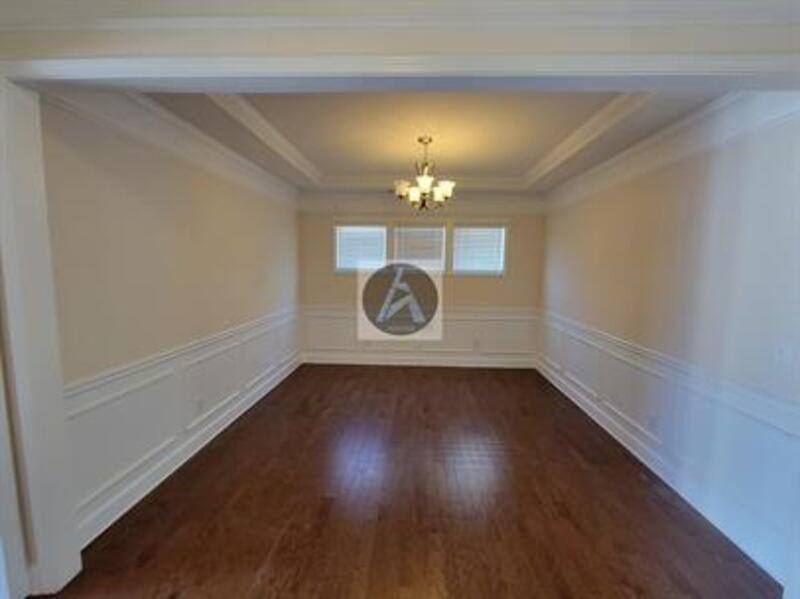 House for rent at 1008 Applegate Dr, Roswell, GA 30076