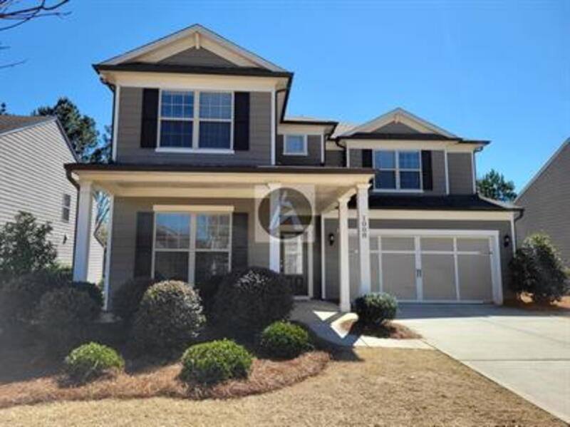 House for rent at 1008 Applegate Dr, Roswell, GA 30076
