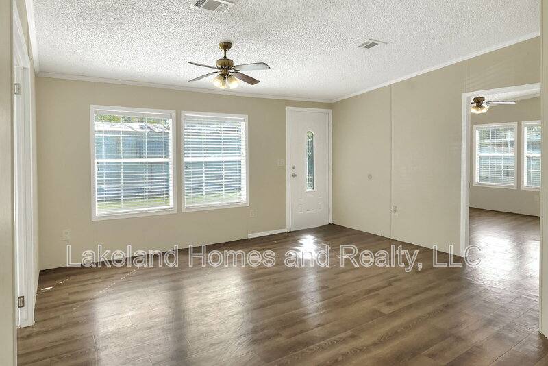 House for rent at 3321 Peachtree Hill Rd, Lakeland, FL 33801
