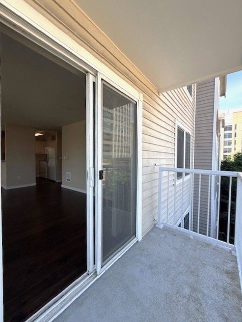 Apartment for rent at 404 Terry Ave, Seattle, WA 98104