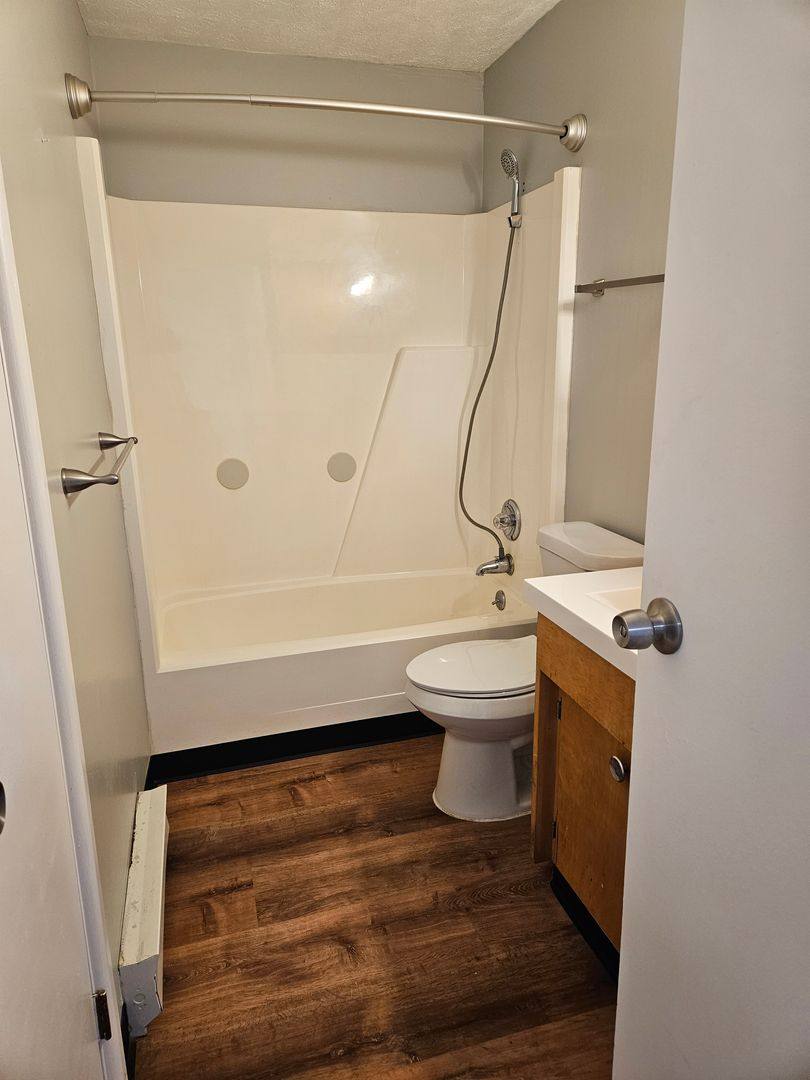 Apartment for rent at 1568 Lexington Ave, Mansfield, OH 44907