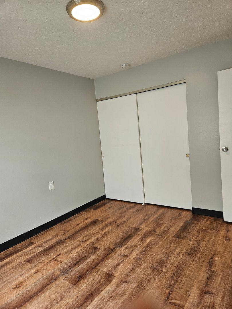 Apartment for rent at 1568 Lexington Ave, Mansfield, OH 44907