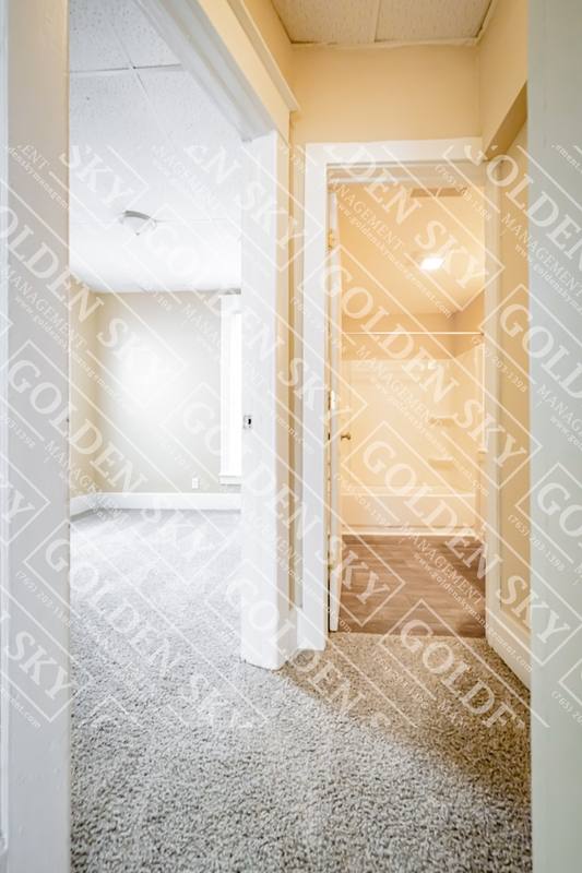 House for rent at 907 S Beacon St, Muncie, IN 47302