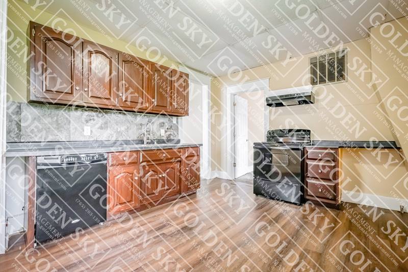 House for rent at 907 S Beacon St, Muncie, IN 47302
