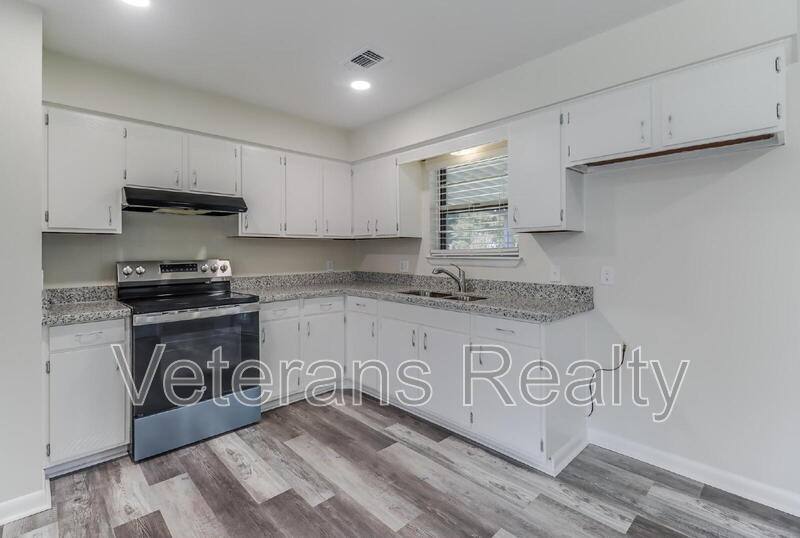 House for rent at 129 Quarles St, Long Beach, MS 39560