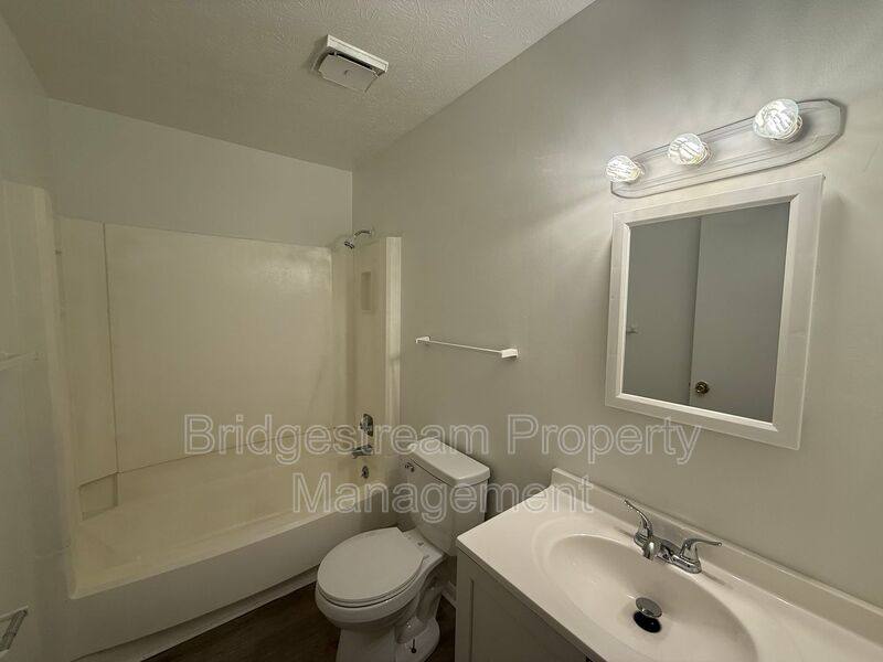 Apartment for rent at 955 Taylorsview Dr, Vandalia, OH 45377
