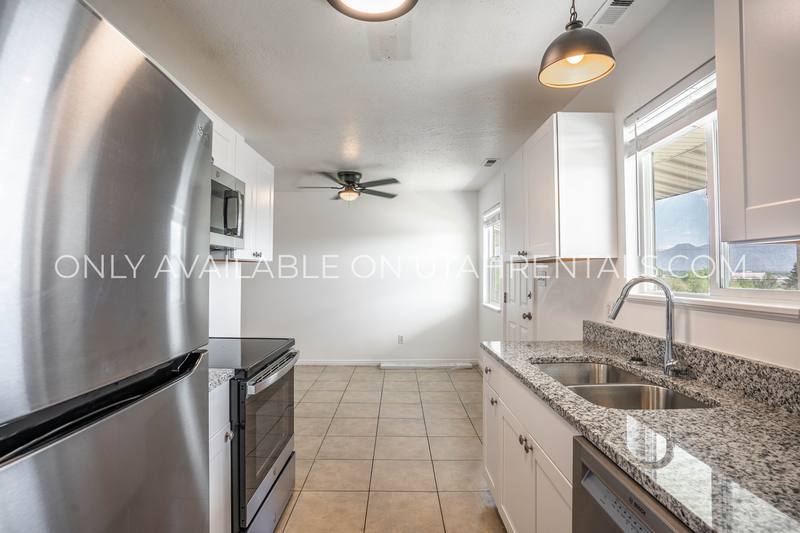 Apartment for rent at 2051 S State St, Provo, UT 84606