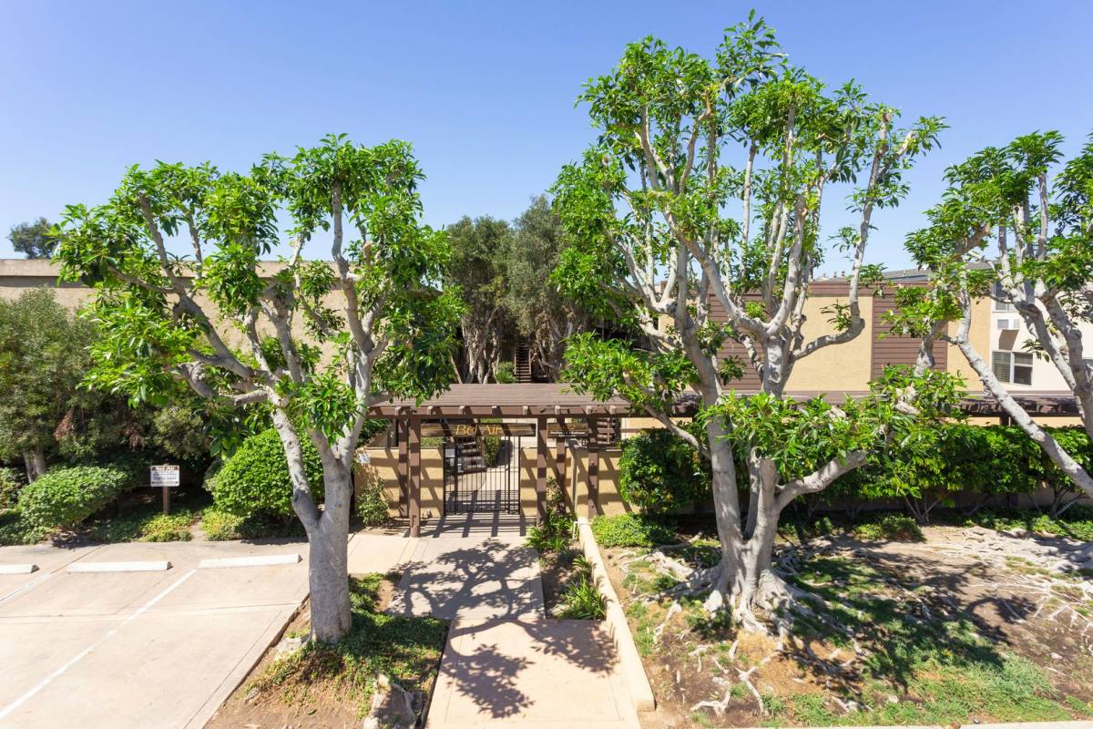 Apartment for rent at 4172 Mississippi St, San Diego, CA 92104
