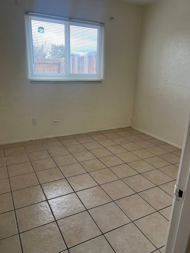 Apartment for rent at 410 Virginia NE, Albuquerque, NM 87108