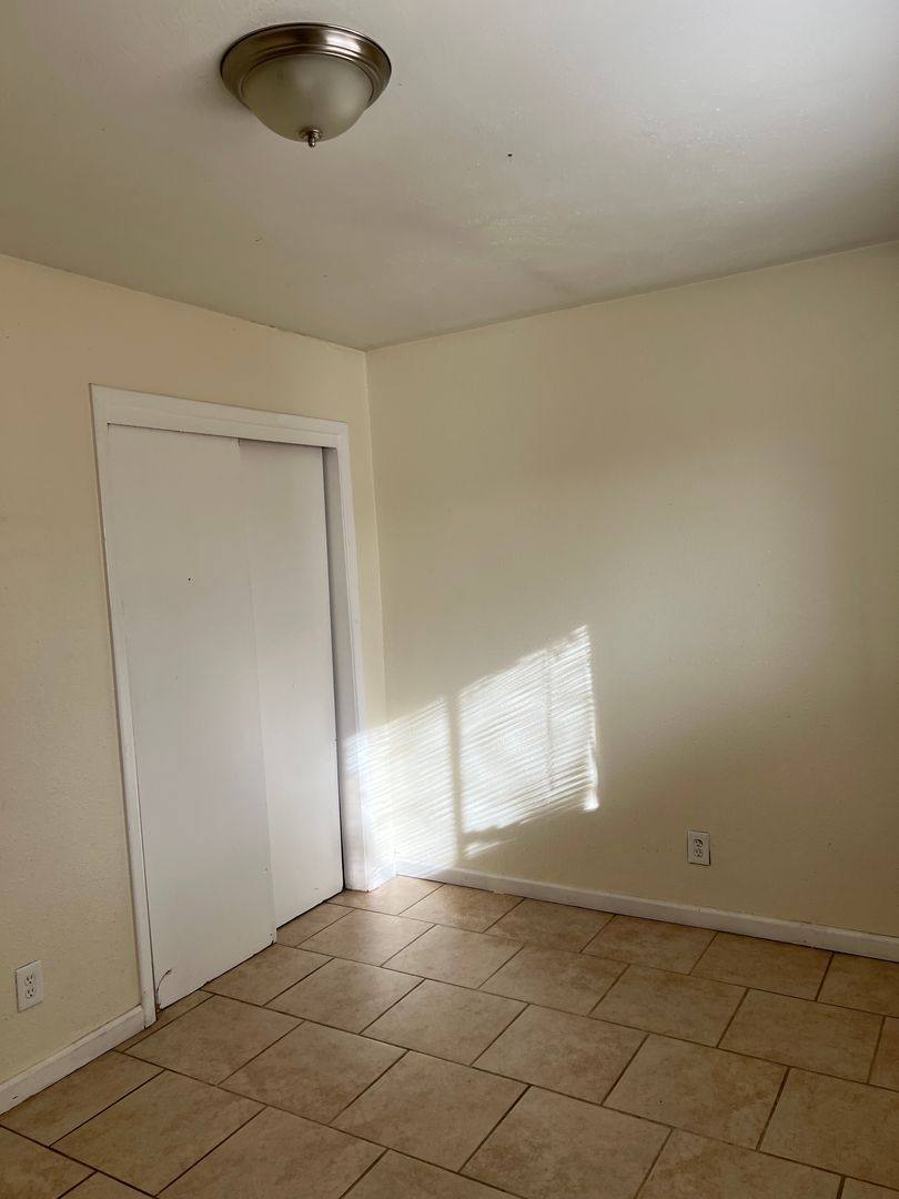 Apartment for rent at 410 Virginia NE, Albuquerque, NM 87108
