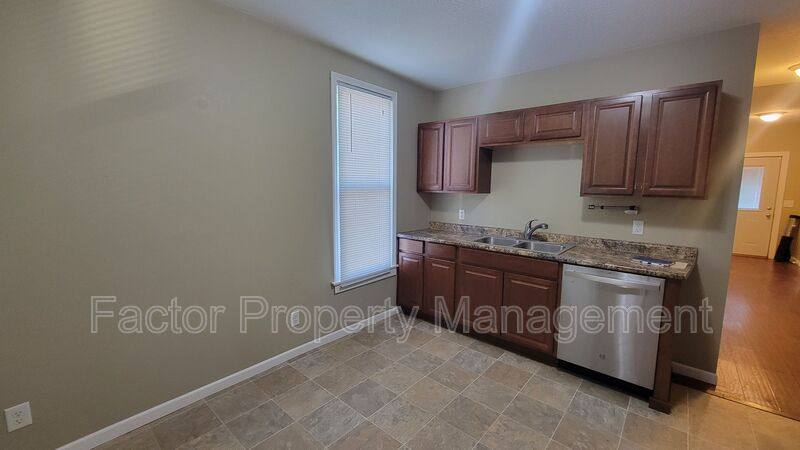 Apartment for rent at 730 N Broad St, Mankato, MN 56001