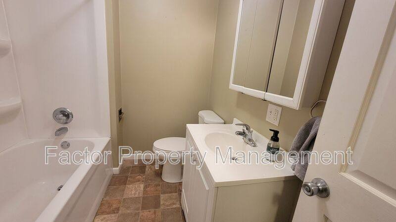 Apartment for rent at 730 N Broad St, Mankato, MN 56001