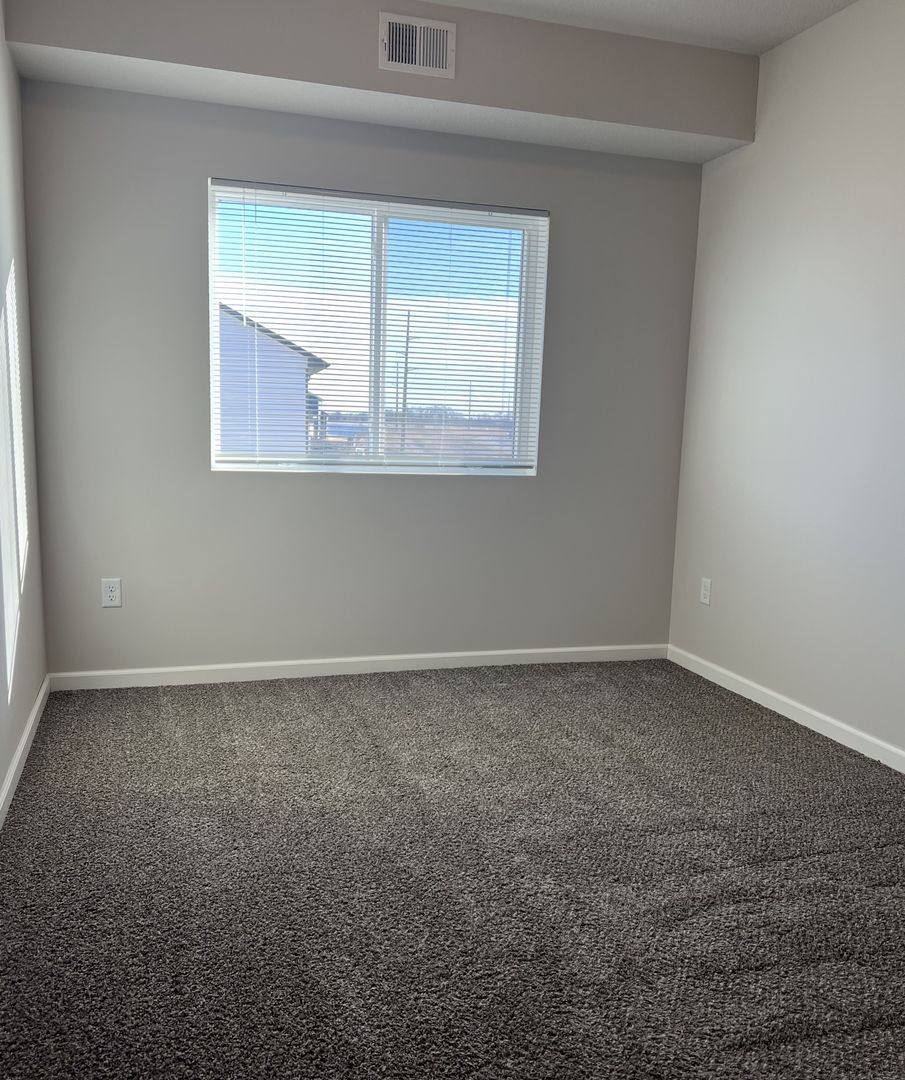 Apartment for rent at 2010 Prairie Rose Dr, Mankato, MN 56001