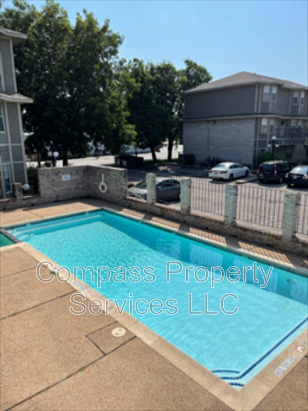 Condo for rent at 1326 Park Ave, Waco, TX 76706