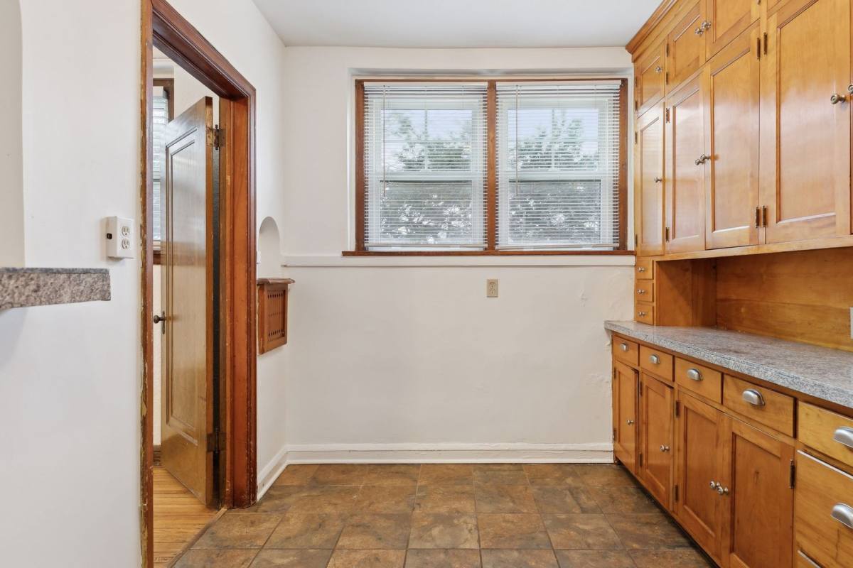 Apartment for rent at 4652 Chicago Ave S, Minneapolis, MN 55407