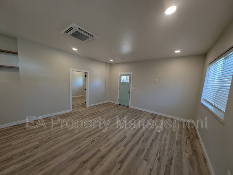 House for rent at 816 1 2 13th St NW, Albuquerque, NM 87102