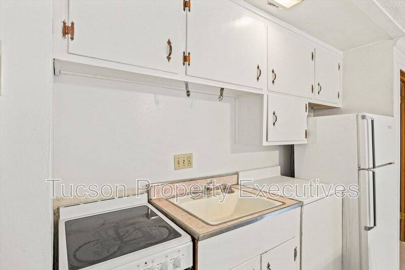 Apartment for rent at 802 N Alvernon Way - E, Tucson, AZ 85711