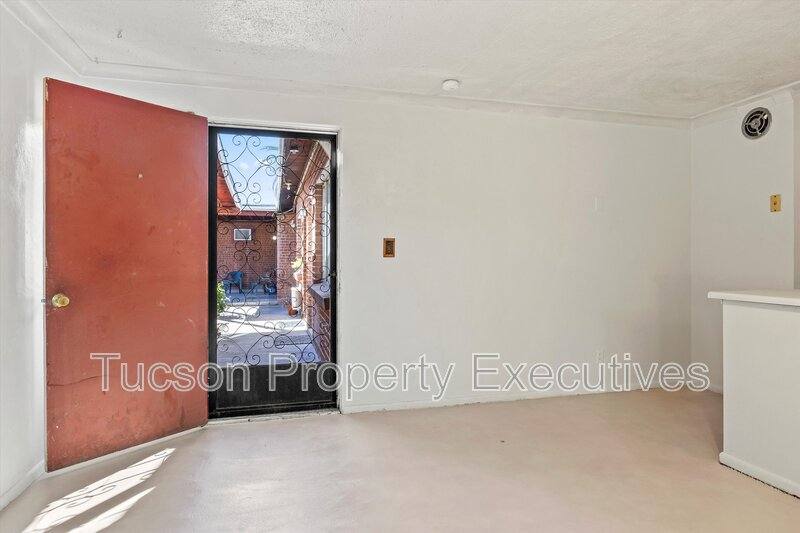 Apartment for rent at 802 N Alvernon Way - E, Tucson, AZ 85711
