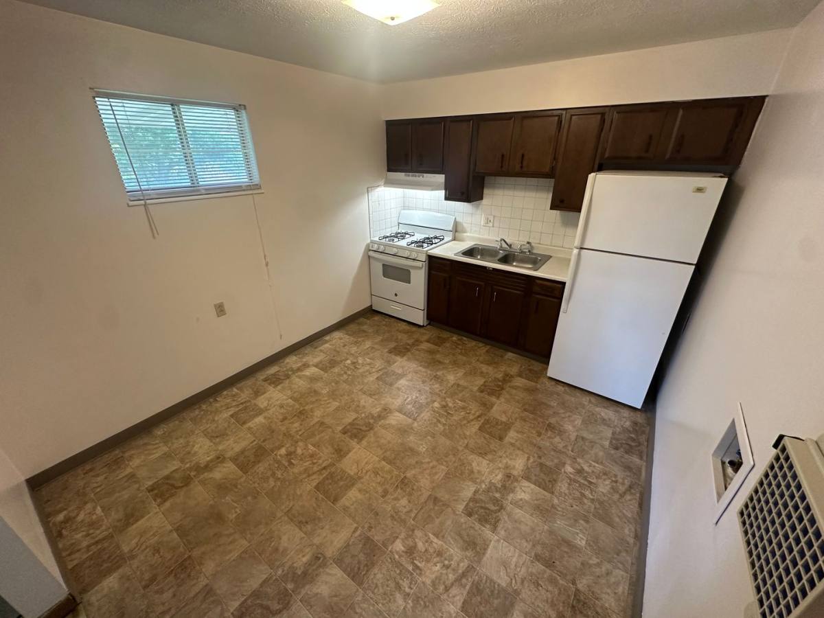 Apartment for rent at 3505 Elm St, Parkersburg, WV 26104