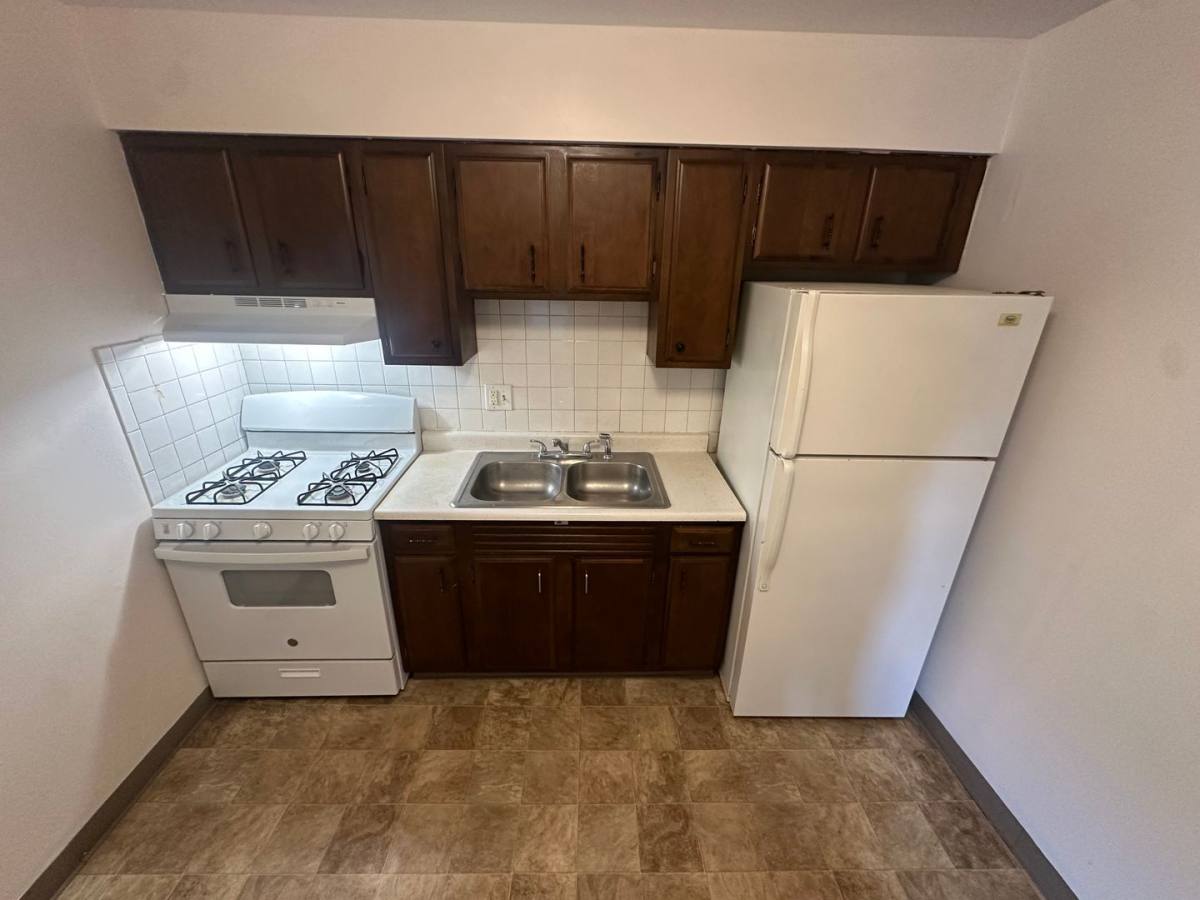 Apartment for rent at 3505 Elm St, Parkersburg, WV 26104