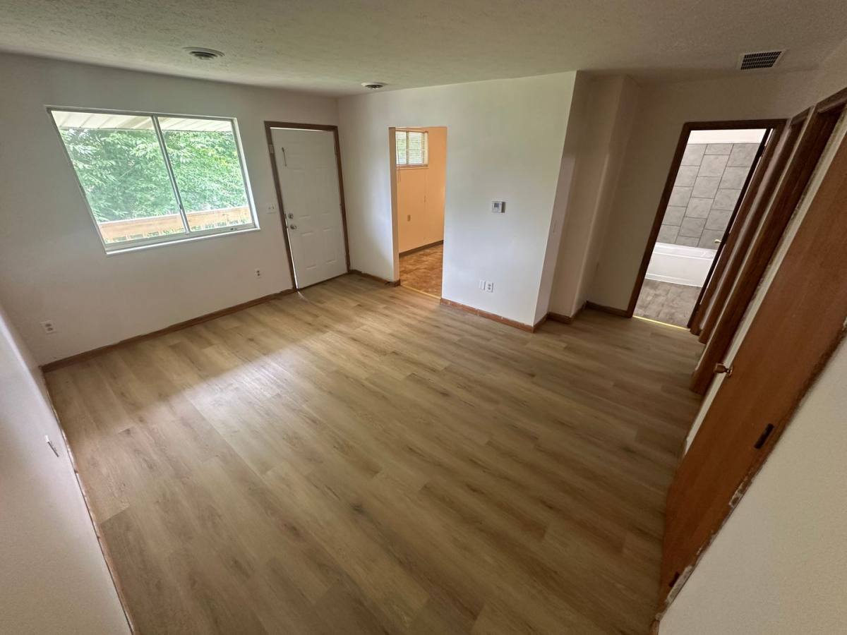 Apartment for rent at 3505 Elm St, Parkersburg, WV 26104