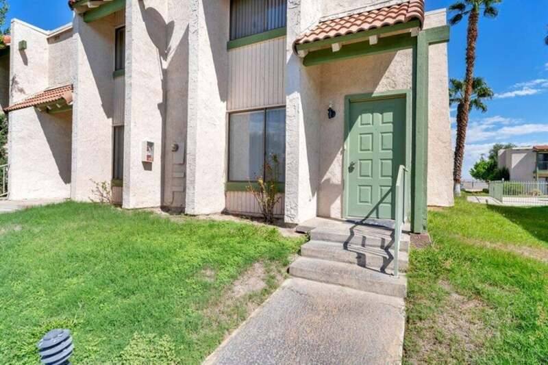 Townhouse for rent at 34 Lakeview Circle, Cathedral City, CA 92234
