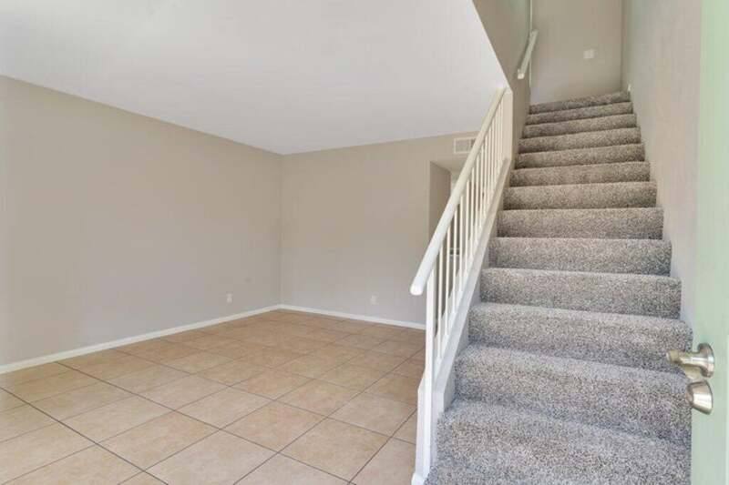 Townhouse for rent at 34 Lakeview Circle, Cathedral City, CA 92234