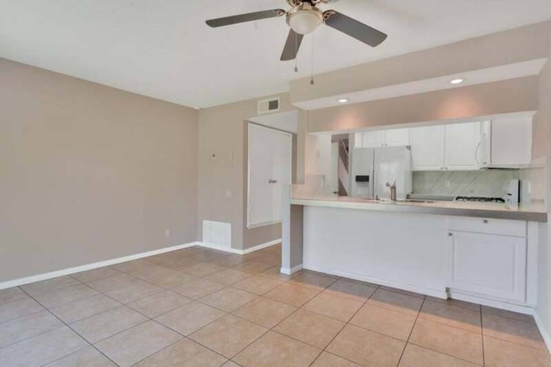 Townhouse for rent at 34 Lakeview Circle, Cathedral City, CA 92234