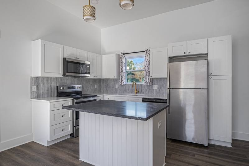Apartment for rent at 637 E Anderson St, Savannah, GA 31401