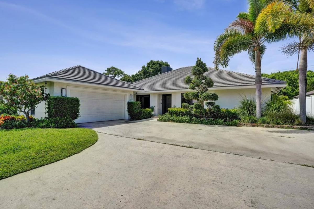House for rent at 5569 Wind Drift Lane, Boca Raton, FL 33433
