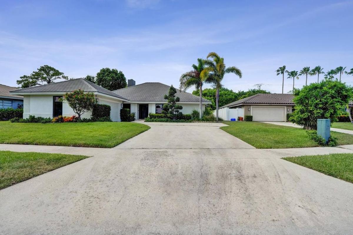 House for rent at 5569 Wind Drift Lane, Boca Raton, FL 33433
