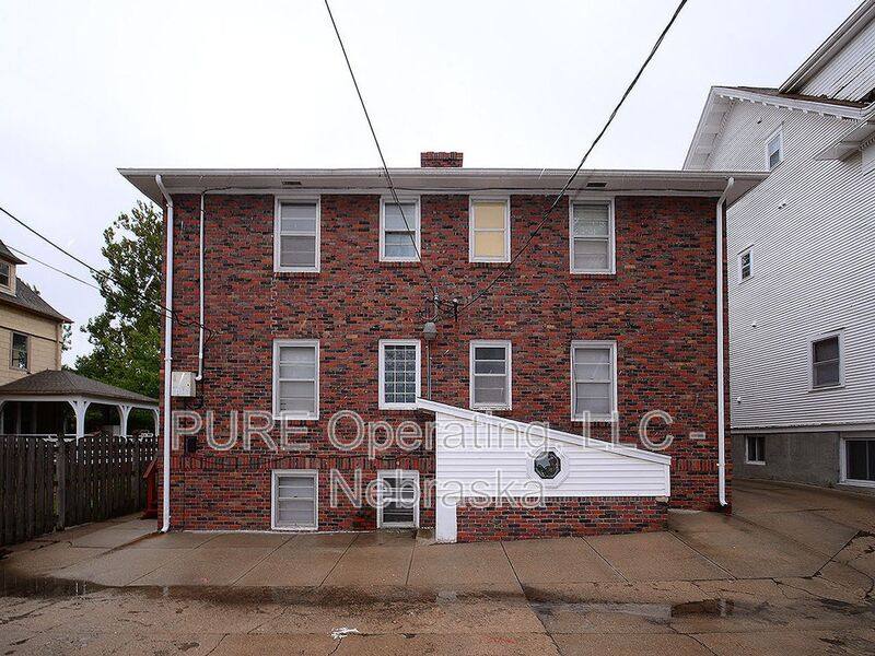 Apartment for rent at 220 N 32 Ave #4, Omaha, NE 68131