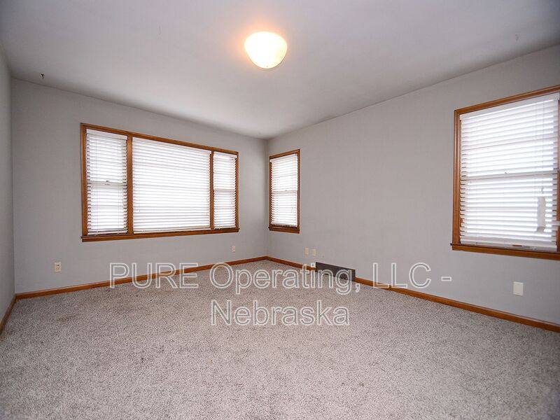 Apartment for rent at 220 N 32 Ave #4, Omaha, NE 68131