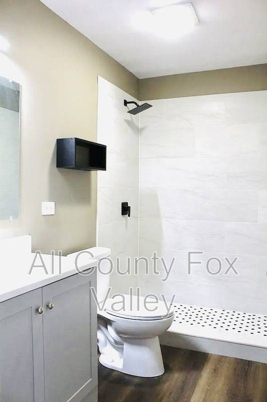 House for rent at 529 Miller Dr, Elgin, IL 60123