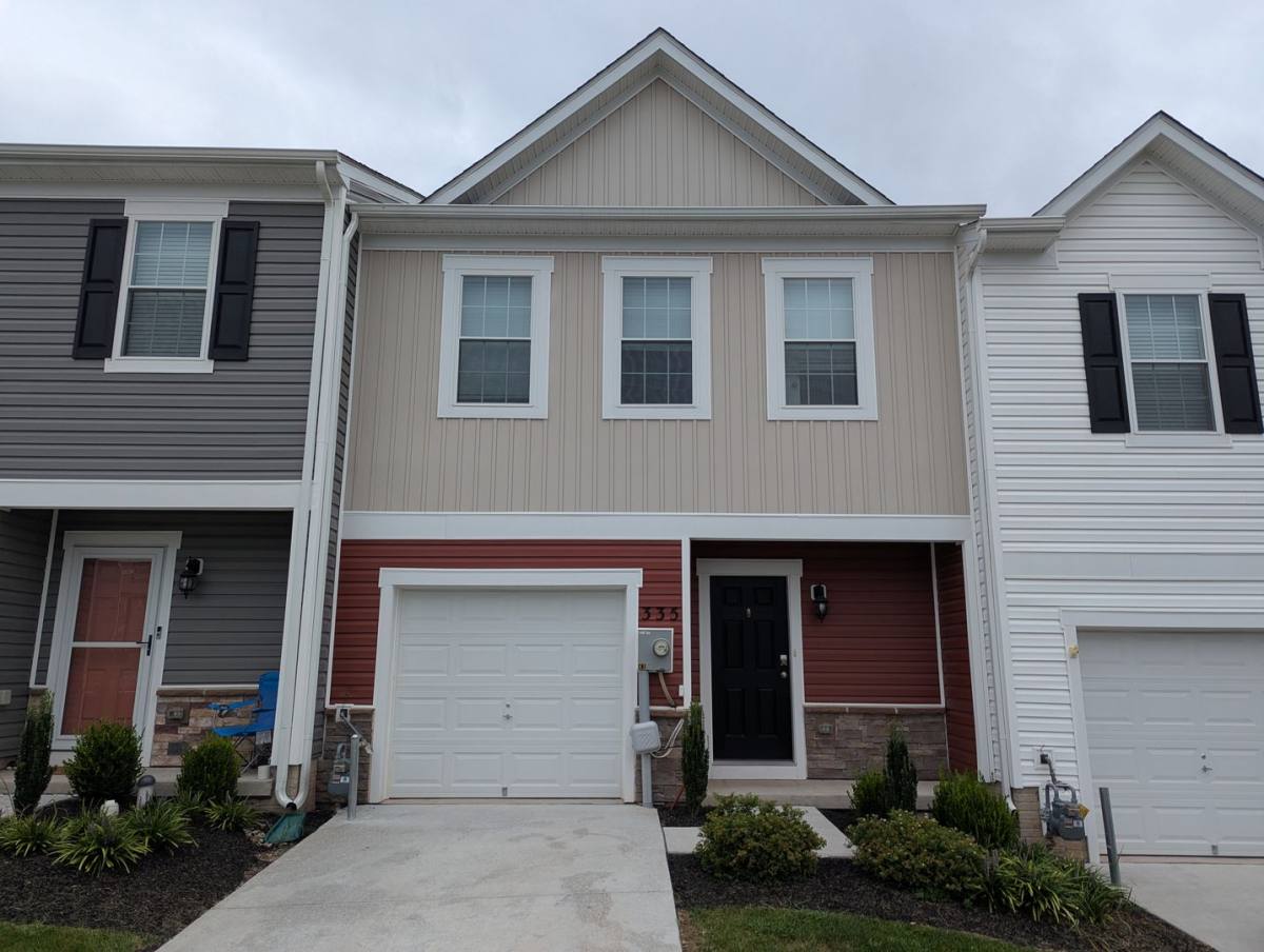 House for rent at 335 Locust Run Dr, York, PA 17404