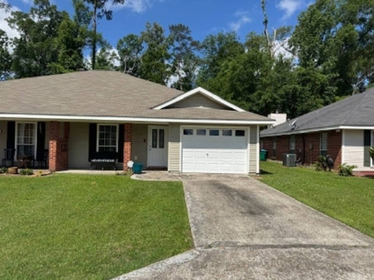 Condo for rent at 829 Eden Oaks Dr, Ponchatoula, LA 70454