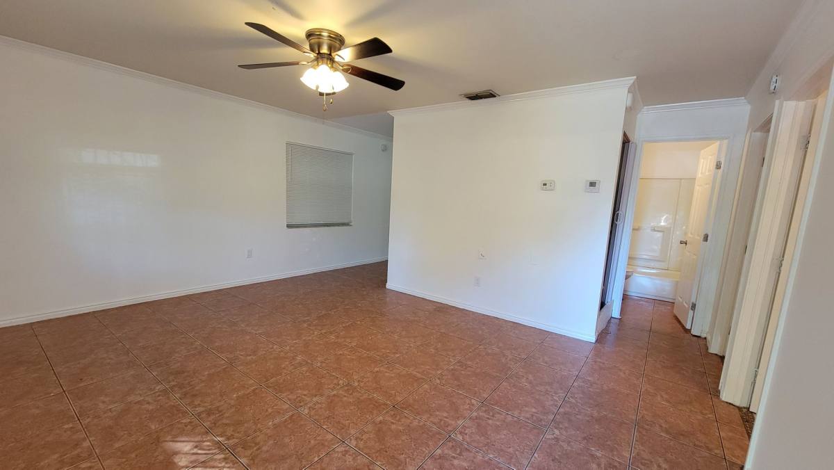 Apartment for rent at 703 56th Ave E, Bradenton, FL 34203