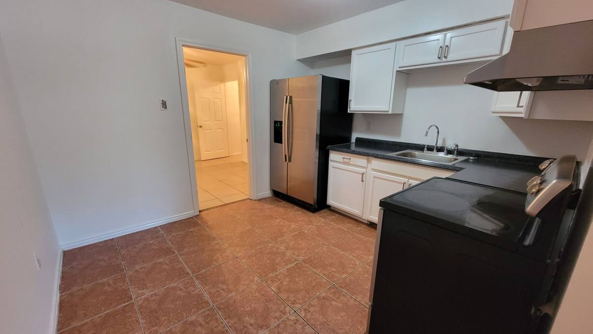 Apartment for rent at 703 56th Ave E, Bradenton, FL 34203