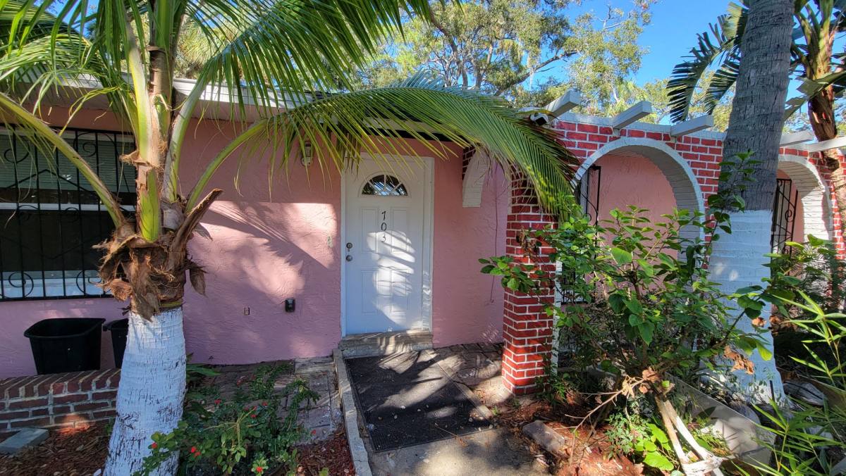 Apartment for rent at 703 56th Ave E, Bradenton, FL 34203