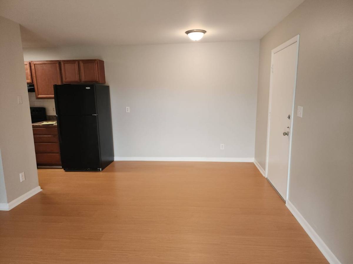 Townhouse for rent at 2831 N Ohenry Blvd #C, Greensboro, NC 27405