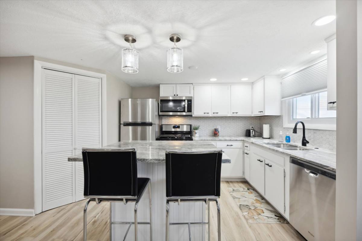Apartment for rent at 26 N Aurora Rd, Aurora, OH 44202